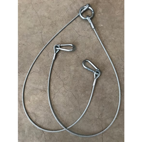 Towing cable for snowmobile